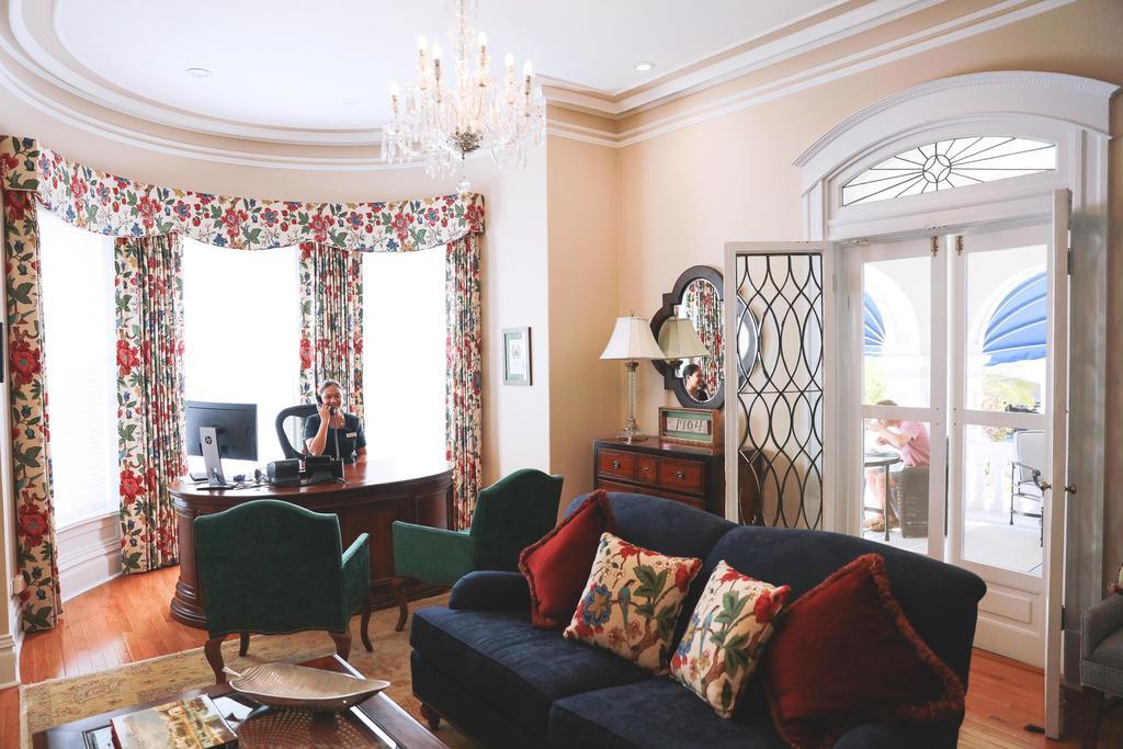 Pembroke Rosedon Hotel מראה חיצוני תמונה